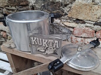 Kuchta - retro maďarska - 2