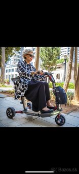 Predám skladaciu kolobežku ATTO SPORT Mobility Scooter - 2