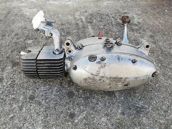 Predám motor na jawu 50 typ 20, 21,23 - 2