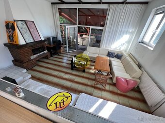 Vila / Rodinný dom s veľkým pozemkom na predaj - Dunakiliti - 2