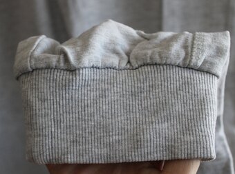 Dámske tepláky č. M - 2