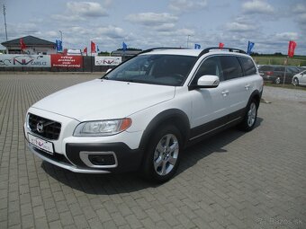 Volvo XC70 2,4D5 120KW Momentum Man. AWD 2012 DPH - 2