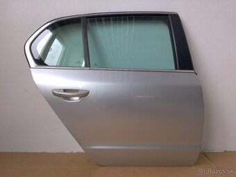 dvere Superb 2 sedan - LA7W 8E8E - 2