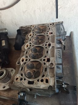 hlava motora opel corsa - 2