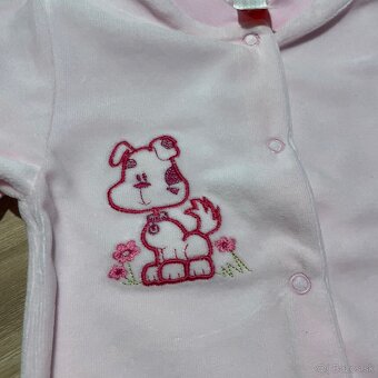 Overal na spanie dievca v 74 NOVÉ - 2