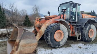 Nakladač Hotachi ZW310 - 2