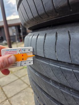 Michelin Primacy 4 - 225/55 R17 - 2