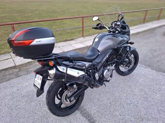 Suzuki V-Strom DL650 - 2