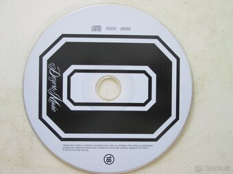 slovenská a česká hudba na cd bez obalov. - 2