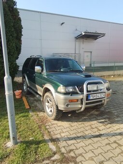 Mitsubishi Pajero - 2