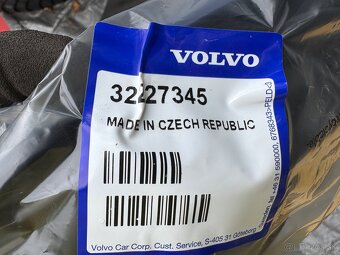 Predám vnútro veka na Volvo V60 Diesel s Adblue - 2
