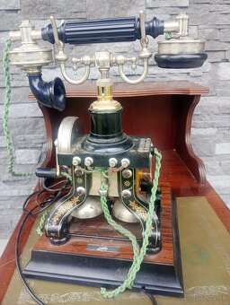 Starožitný telefon - 2