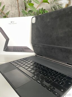 Magic keyboard pre iPad pro 12.9 - 2