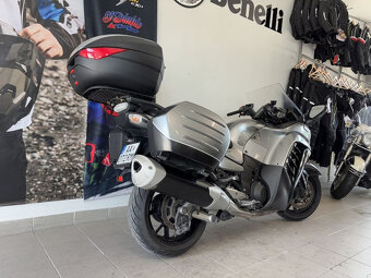 Kawasaki GTR 1400 - 2