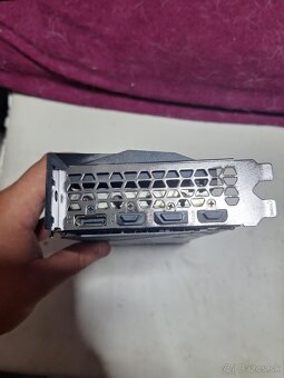 Grafická Karta GIGABYTE GeForce RTX 3070 GAMING OC 8G - 2
