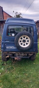 Suzuki samurai - 2