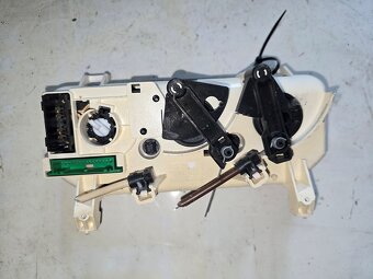 Ovládanie kúrenia Renault Thalia - 2