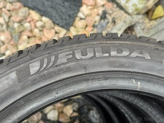 225/45 R18 - 2