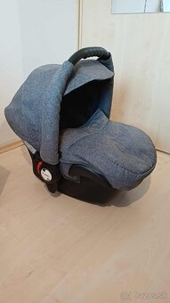 Detský kočík a vajíčko - 2