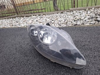 Predné pravé svetlo Leon 2 1P - 2