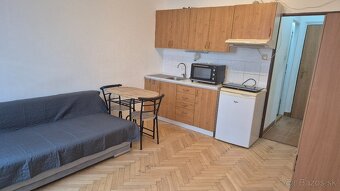 Prenajom garzonka Hlohovec - 2