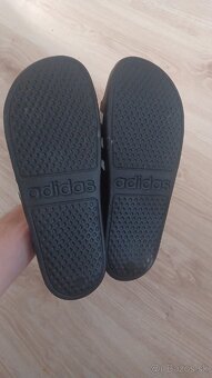 Šľapky Adidas veľkosť 42 - 2