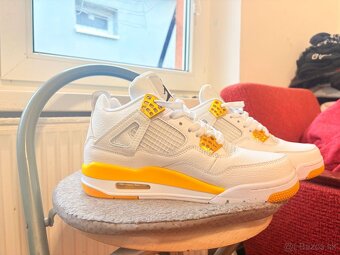 Nike - 2