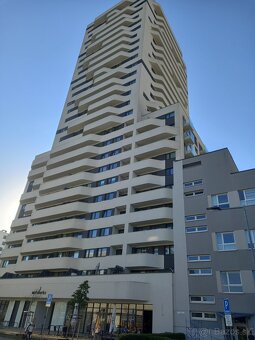 Prenájom vnútorné parkovacie státie Matadorka Petržalka - 2