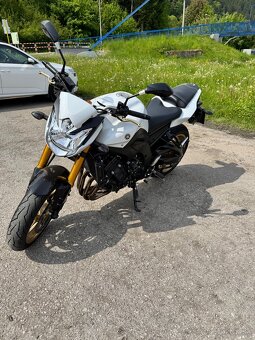 Yamaha fz8 - 2