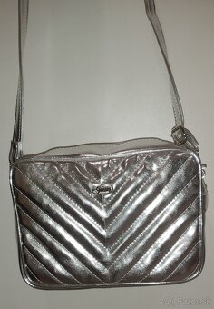 Crossbody strieborná kabelka Grosso - 2
