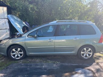 Predám Peugeot 307sw na diely - 2
