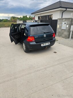 Volkswagen golf - 2