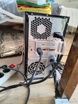 PC HP Pavilón Desktop PC 570 - 2