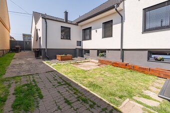 Na predaj | 4 izbový rodinný dom 128 m² - Smolenice - 2
