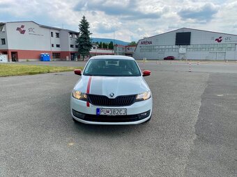 Škoda Rapid 1.2 TSI Red & Grey - 2