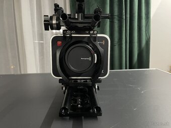 Blackmagic Design Production Camera 4K EF - 2