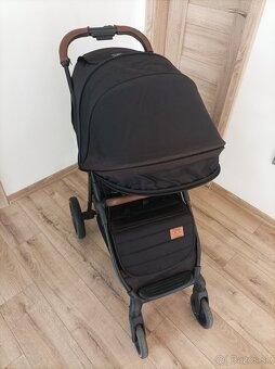 Predám detský športový kočík Kinderkraft Grande čierny - 2