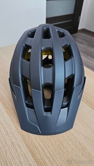 predám prilbu Rockrider 540 mips - 2