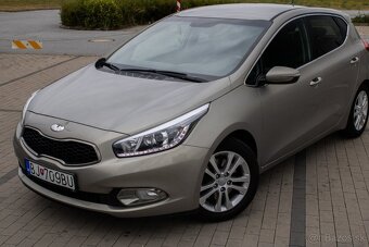 Kia Ceed 1,6 GDI FIFA EDITION - 2