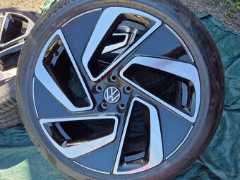 Nová letní sada Volkswagen ID.7 MOntreal R20 - 2