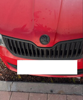 Čierne / karbónové znaky - logo na ŠKODA - 2