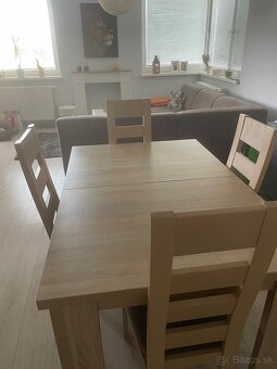 Jedálenský set (stol + 4 stoličky) - 2
