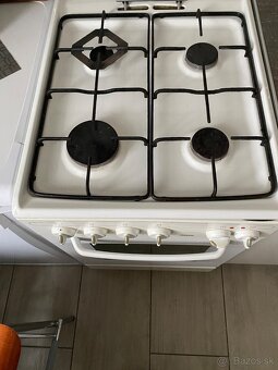 Plynový sporák s elektrickou rúrou Zanussi - 2