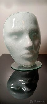 Ponúkam zaujímavú sklenenú plastiku tvár - 2