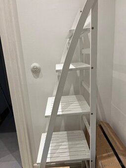 Biely drevený rebrík – dekorácia / stojan - 2