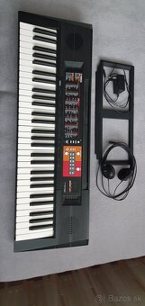 Yamaha PSR-F51 - 2