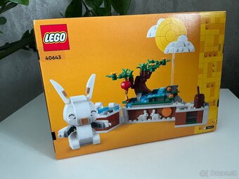 LEGO® Creator Expert 40643 lunárny králik - 2