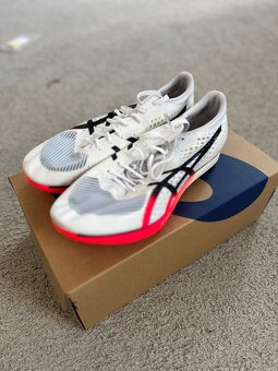 Bežecké tretry asics metaspeed MD - 2