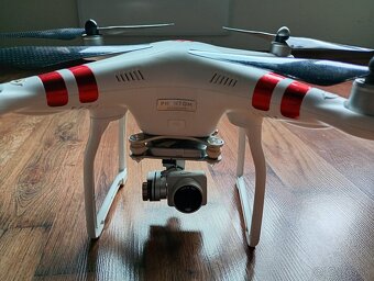DJI phantom 3 dron - 2