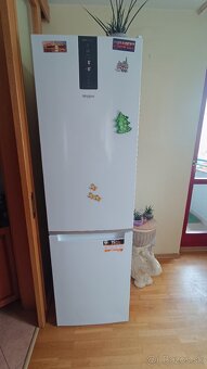 Predám používanú chladničku WHIRLPOOL W7 931 TW - 2